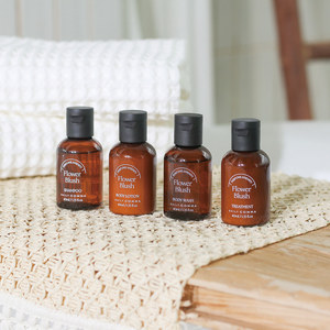 Set de Baño de 4 Tipos Daily Comma para Hombre, Perfume de 40 ml - Product Image 2