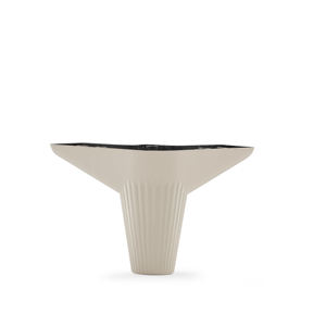 Patas de Mesa Triangulares de Plástico Sólido de 10 cm, Resistentes, Modernas, para Sofá, Gabinete, Hogar y Oficina, Modelo 3225211, Hechas en Turquía - Product Image 4