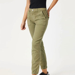 Pantalons cargo streetwear pour femmes, pantalons utilitaires tendance avec plusieurs poches, fabricant en gros - Product Image 2