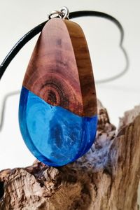 India Export Wood <b>Resin</b> Necklace Pendant Long Adjustable Rope Chain Natural Wooden Necklace Jewelry Gifts - Product Image 2