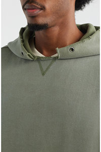 เสื้อฮู้ดดี้โอเวอร์ไซส์ผู้ชาย สีเขียวล้วน ผ้าเฟรนช์เทอร์รี่ ดีไซน์กระเป๋า แต่งผิวแบบวอช ทรงปกติ ใส่ได้ในฤดูใบไม้ร่วง - Product Image 2