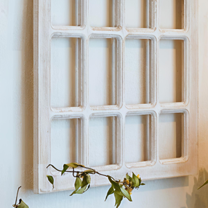 Sculpture murale en MDF de conception moderne artisanale, finition blanchie, cadre sculpté vieilli, scènes de nature, paysages, décoration pour salon - Product Image 3