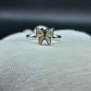 Bijou en argent sterling 925 plaqué or 14 carats, demi-monture de fiançailles, design papillon, sertissage à bélière, 6x8 mm, vide, pour résine de cendres - Product Image 6