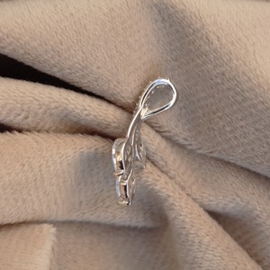 Pendentif et breloque Moissanite en argent sterling 925 en forme de poire Boucle à trois pierres Bijoux délicats légers - Product Image 5