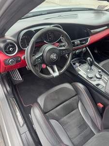 EXCELLENT ÉTAT 2019 ALFA ROMEO GIULIA QUADRIFOGLIO ÉDITION NRING V6 TRANSMISSION AUTOMATIQUE - Product Image 2