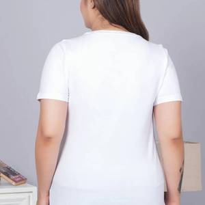Camiseta de Algodón Sólido de Alta Calidad para Mujer, Ideal para Uso Diario, Combinación con Otras Prendas y Looks Minimalistas - Product Image 2
