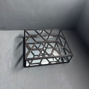 Boîte à bijoux organisateur, boîte de rangement pour bijoux, forme carrée avec finition noire - Product Image 3