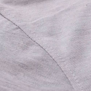 Polo à manches courtes gris pour homme avec bordure bleue, boutons, design tricoté décontracté - Product Image 6