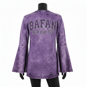 Camiseta de Algodón Jersey con Lavado Ácido Premium para Mujer, GSM Suave y Transpirable, Morada, Manga Larga, Logotipo Personalizado con Serigrafía - Product Image 2