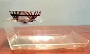 Bandeja de servicio de acrílico grande de primera calidad Diseño personalizado simple Perfecto para la presentación de alimentos en la cocina casera y el uso en restaurantes - Product Image 3