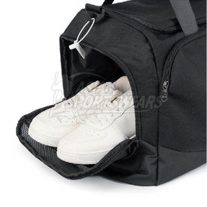 Sacs de sport robustes pour clubs sportifs à prix de gros – Accessoires fiables avec séparation humide/sec - Product Image 4