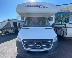 2025 2024 2026 T-h-or F-r-e-e-d-o-m E-l-i-t-e 24F-E Remolques de viaje, Autocaravanas, Casas rodantes - Product Image 2