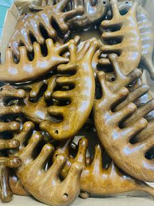 Peine de masaje de sándalo: ¡un superventas para el bienestar y la calma holísticos! -LOTO AZUL VIETNAM - Product Image 6