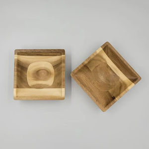 Bandeja de Servir Ecológica de Madera de Acacia de 13x13x4cm, Acabado Pintado, Ligera, Portátil, Cuadrada, Color Natural, Antideslizante para Interiores - Product Image 1