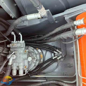 Excavatrice Hitachi 200 de haute qualité, d'occasion, d'origine, pour travaux de terrassement, à vendre - Product Image 4