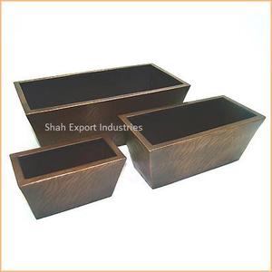 Bañera de maceta de flores de hierro galvanizado Royal Look con asas de madera para jardines de hierbas y decoraciones de interior y exterior - Product Image 6