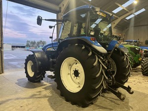 Vente en gros Nouveau tracteur agricole Hollandd TM155 d'occasion prêt pour l'expédition avec composants de base Moteur à roulement Moteur Pompe à engrenages - Product Image 3