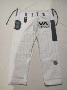 ชุดยูโด BJJ ยี่ห้อ VENTURA INDUSTRIES ผลิตในปากีสถาน ผ้า 460 กรัม ปักลายตามสั่ง ด้านหน้า/ด้านหลัง มีหลายตำแหน่งให้เลือก สำหรับผู้ใหญ่ ทุกเพศ ศิลปะการต่อสู้ - Product Image 2