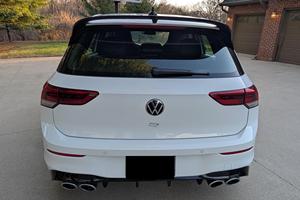 Volkswagen Golf R 2024 Gasolina, Bajo Kilometraje - Product Image 2