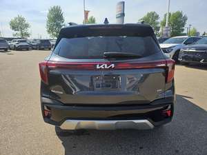 Kia Seltos EX 2025, transmission CVT à transmission intégrale, moteur I-4 2.0 /122 L à essence régulière - Product Image 4