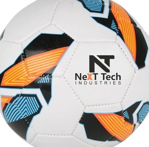 Balón de entrenamiento de fútbol de Next Tech Industries, material de PU para fines de entrenamiento con diseño personalizado y logotipo personalizado - Product Image 6