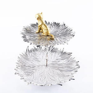 Support de service de gâteau en métal élégant pour les événements modernes Support de service de gâteau à plusieurs niveaux pour les mariages et les occasions spéciales - Product Image 2