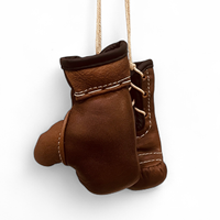 Gants de boxe d'entraînement rétro mini marron antique Geoffrey 2oz en cuir de vachette antidérapant avec fermeture à lacets, porte-clés et décoration de voiture