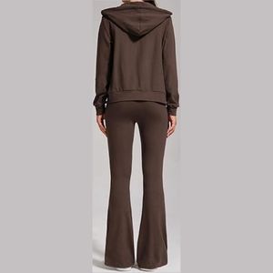 Ensemble de survêtement imprimé personnalisé pour femmes grande taille, coupe ajustée, automne-hiver, sweat-shirt à capuche zippé court et pantalon de survêtement - Product Image 2