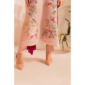 Conjunto de 3 piezas MIRANA para mujer: Camisa bordada de gasa, Dupatta tie-dye y Pantalones - BIC-4506 - Product Image 4
