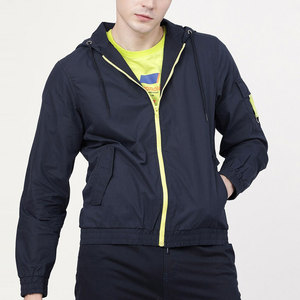 Chaqueta Cortavientos Impermeable con Revestimiento para Uso Casual, Chaqueta Ligera de Primera Calidad al por Mayor, Diseño Personalizado para Hombre, para Exteriores - Product Image 1