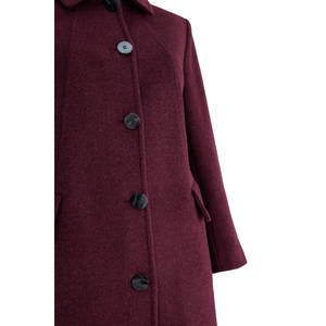 Abrigo de Cachemira Cruzado para Mujer en Color Borgoña, Corte Clásico para Primavera, Otoño e Invierno - Product Image 2