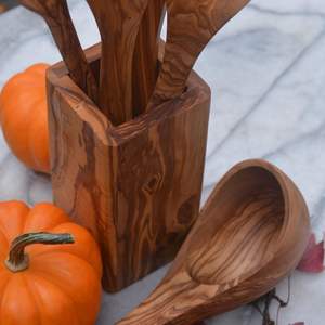 ที่ใส่ภาชนะในครัวทำจากไม้มะกอกสำหรับวางบนเคาน์เตอร์ | ภาชนะสำหรับทำอาหารขนาดใหญ่ที่ทำจากไม้สำหรับวางบนเคาน์เตอร์ | ช้อนไม้แบบชนบท - Product Image 6