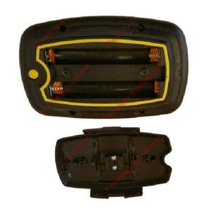 ไฟเตือนนิรภัยแบบพกพา สีแดง ใช้แบตเตอรี่ 6 x 4 ก้อน พร้อมฐานแม่เหล็ก - Product Image 6