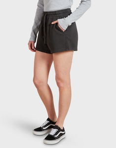 Shorts de sport pour femmes de haute qualité avec logo personnalisé, deux poches latérales et cordon de serrage pour un confort respirant et décontracté - Product Image 1