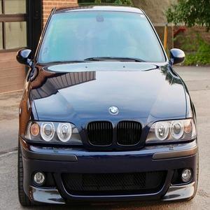 USADO LHD/RHD 2001 B M W M5 - Product Image 1