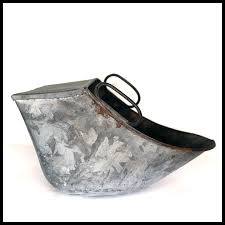 Seau à charbon galvanisé avec large ouverture et poignée solide pour retirer facilement les cendres des poêles à bois intérieurs - Product Image 5