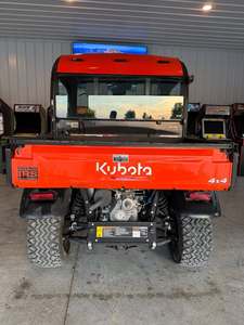 Vehículo de Transporte Agrícola RTV X1100C 4WD con Motor Diésel, Color Rojo, Alto Nivel de Seguridad, Fácil de Operar, Multifuncional - Product Image 5