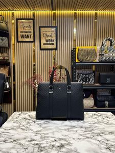 Sac en cuir pour femmes de qualité supérieure | Exporter des sacs à main pour femmes de qualité de fabricant de confiance d'Inde disponibles au meilleur prix - Product Image 2