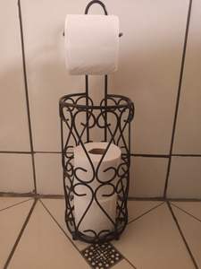 Porte-mouchoirs en métal pratique pour un usage quotidien à la maison, offrant un accès facile et un arrangement de table soigné - Product Image 2