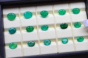 พลอยมรกตธรรมชาติแท้ตัดเป็นรูปวงรีจากแซมเบียสำหรับทำเครื่องประดับ - Product Image 6