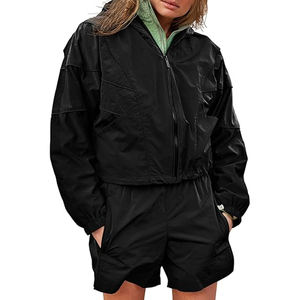 Ensemble survêtement en nylon respirant personnalisé avec short coupe-vent et chemise à capuche pour l'été, unisexe, prix d'usine - Product Image 1