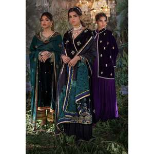 Ensembles de costumes pour femmes Esmeralda - Product Image 5