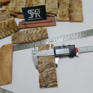 Plaques d'échelle de corne de bélier et de corne de mouton Matériau naturel durable de qualité supérieure pour la fabrication de poignées de couteau personnalisées et artistiques uniques - Product Image 4