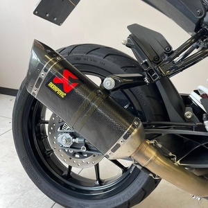 Para la categoría de productos de motocicletas deportivas KTM Duke 390 - Product Image 3