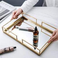 Plateau miroir en métal et verre fabriqué à la main avec finition antique parfait pour les centres de table