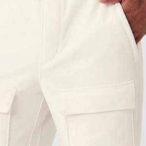 Pantalones atléticos de alto rendimiento: transpirables, absorbentes de humedad para entrenamientos intensos - Product Image 5