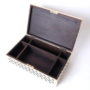 Exquisito joyero de madera hecho a mano con incrustaciones de nácar y Cuerno, solución de almacenamiento elegante para joyería de hueso y cuerno de lujo - Product Image 4