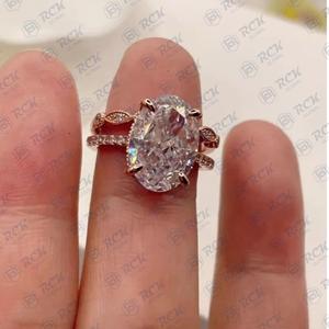 Conjunto nupcial chapado en oro de Plata de Ley 925, anillo de ajuste de garra de moissanita de corte ovalado TCW 3,00 para mujer, regalo de aniversario para ella - Product Image 3