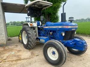 2011 Roue de tracteur Farmtrac 65 2WD d'occasion avec engrenage et composants du moteur principal 50 HP - Product Image 4