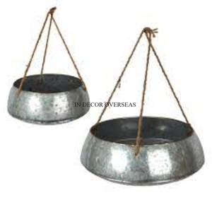 Macetas Colgantes Decorativas de Alta Calidad para Interiores de Casa u Hotel, Hechas de Metal Chapado en Oro de Calidad Superior, Provenientes de la India, al Precio Más Bajo - Product Image 2